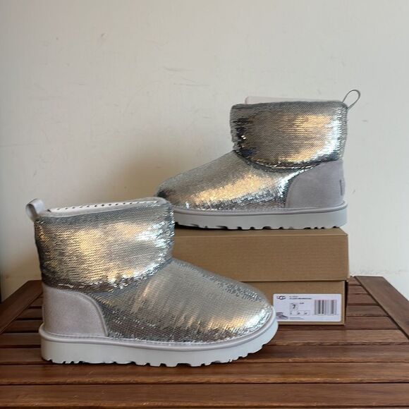 UGG Classic Mini Mirror Ball Boots Silver USA Women 7/UK 5/EU 38 - Picture 3 of 13